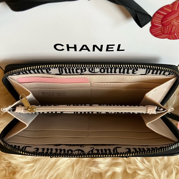 JUICY COUTURE WALLET/CLUTCH - Picture 2 of 10